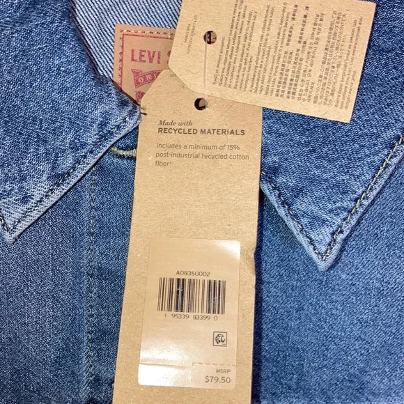 NWT Levi’s Cropped Denim Trucker Jacket MSRP $79.50 Eco Blue Denim - Picture 4 of 9